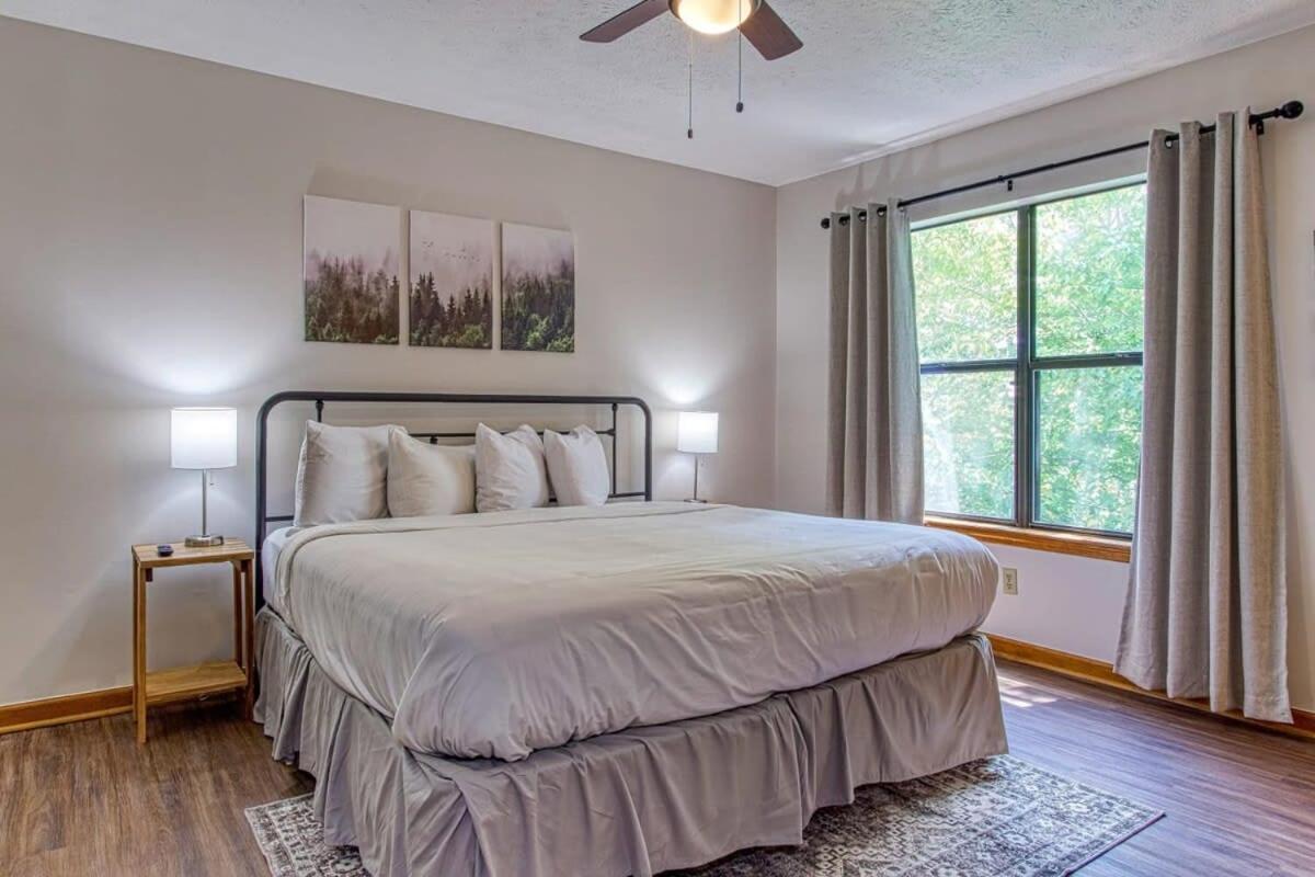 Pinecrest Townhomes-1King-2Queen Unit-Renovated Pigeon Forge Kültér fotó