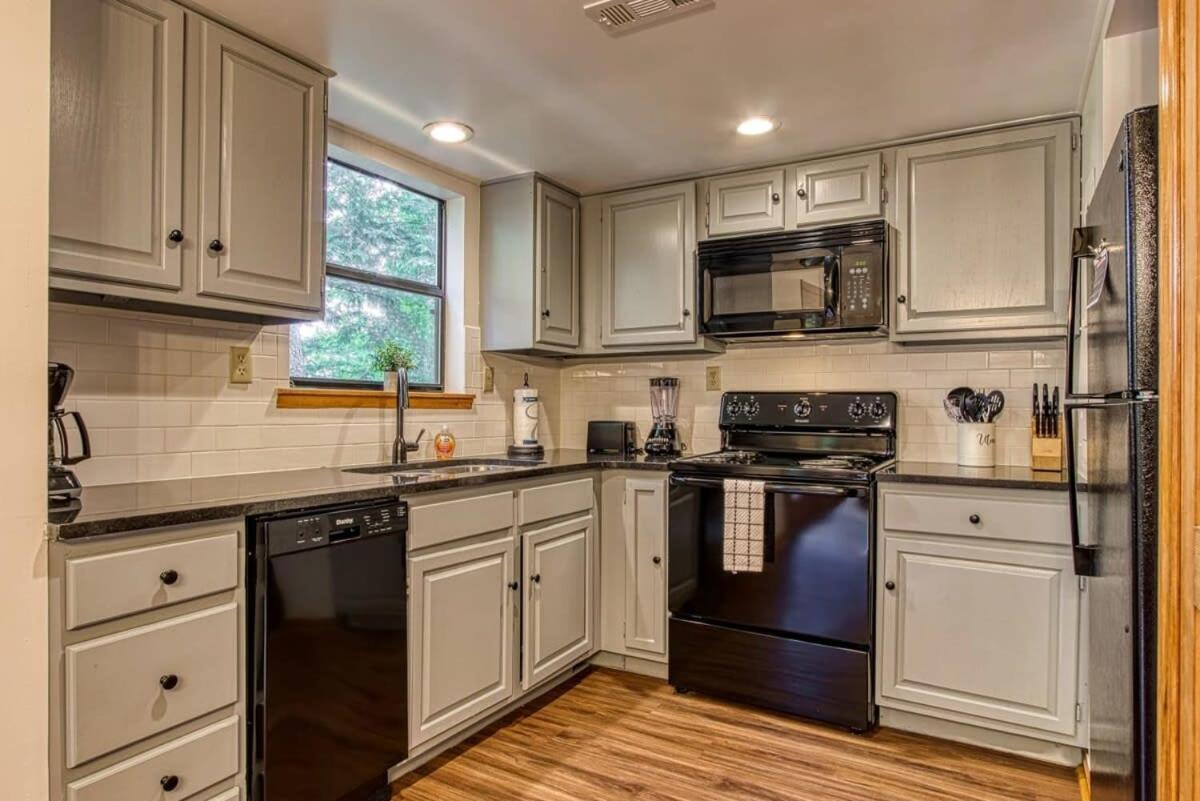 Pinecrest Townhomes-1King-2Queen Unit-Renovated Pigeon Forge Kültér fotó