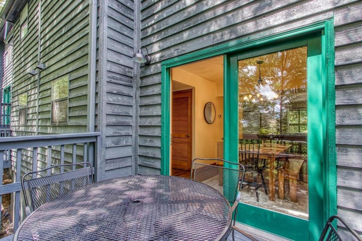Pinecrest Townhomes-1King-2Queen Unit-Renovated Pigeon Forge Kültér fotó