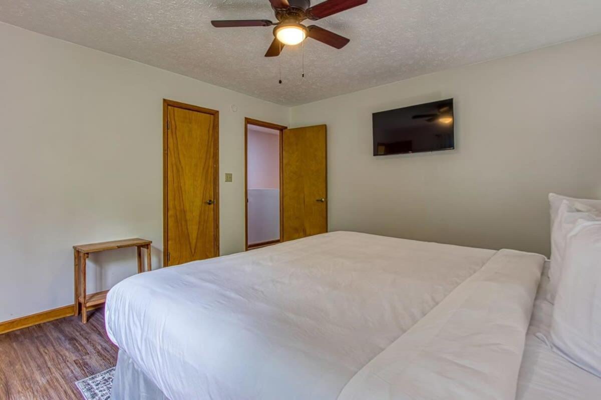 Pinecrest Townhomes-1King-2Queen Unit-Renovated Pigeon Forge Kültér fotó